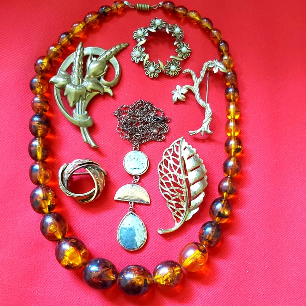 Vintage Jewelry Lot Beads Necklace  Brooches ( some signed ) Pendant with Chain